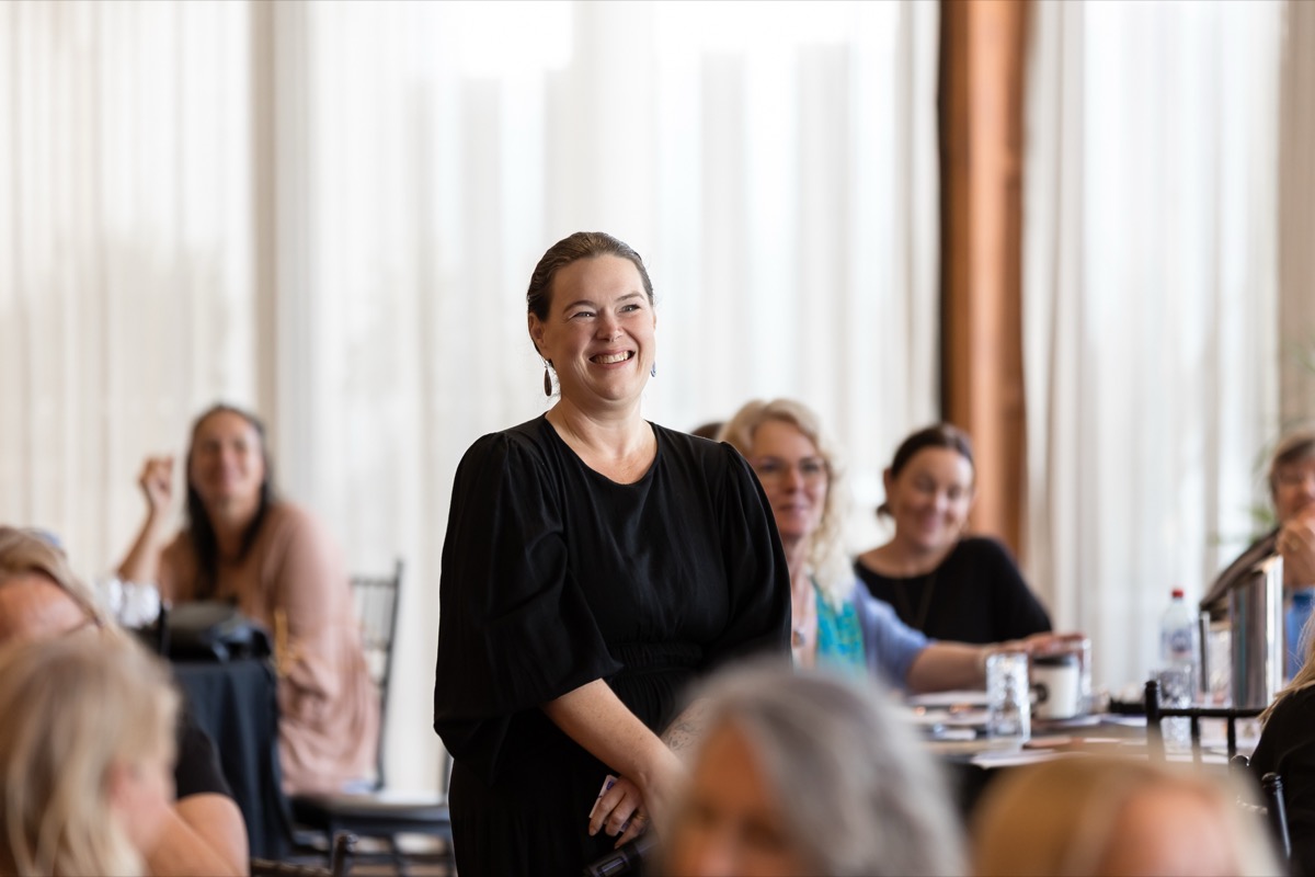 Kelly Wotherspoon teaching AI to business owners